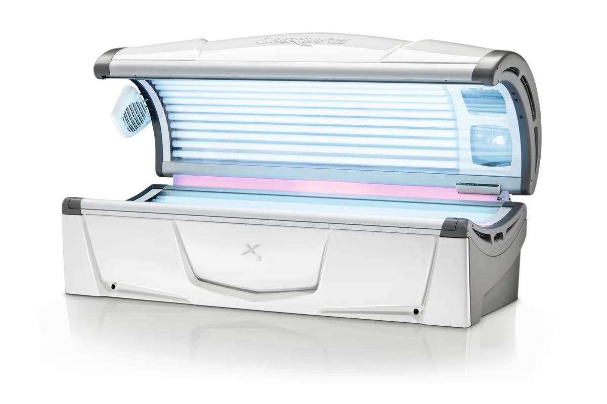 De Luxura X3 zonnebank bij Slender You Heiloo